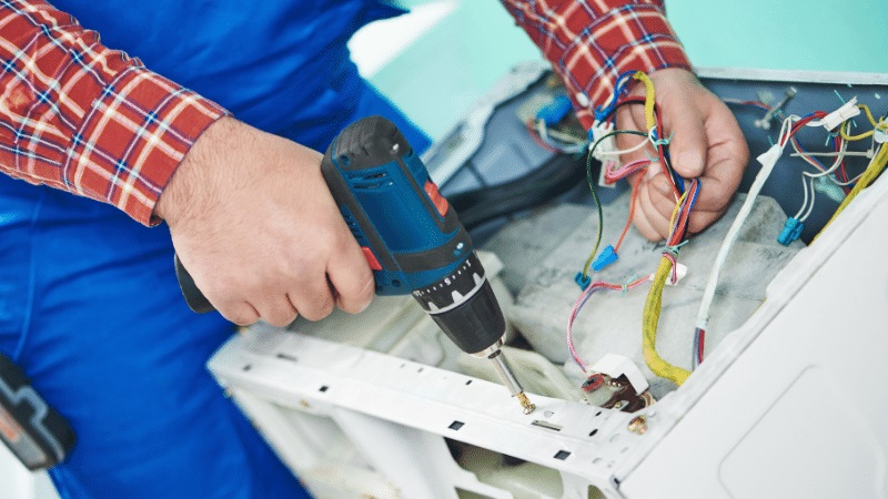 Gaziosmanpaşa Ferroli Ferroli çamaşır makinesi kart tamiri – Su almama arızası orijinal parça ile giderildi. - Teknik servis örneği